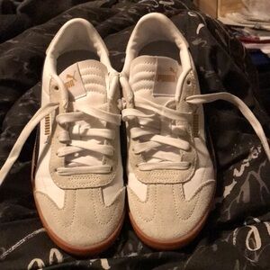 Puma sneakers
